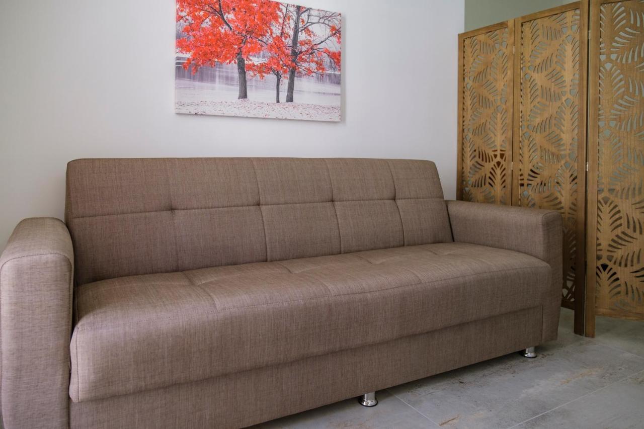 La Petite Erika Apartment Авола Екстериор снимка
